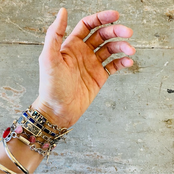 Southwestern Style Sterling Silver Turquoise & Red Coral Chip Inlay Heart Ring - Picture 4 of 13